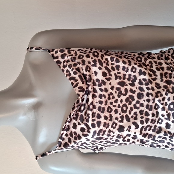 🌟 3/$30 .Silken Leapord Print Dress - Picture 2 of 5